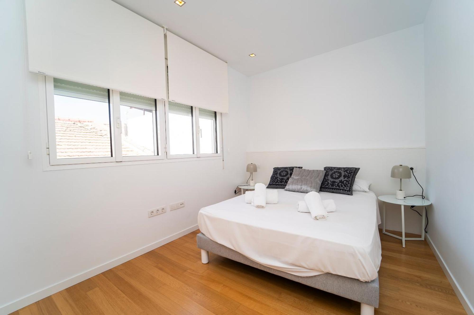 Apartamentos Alicante Centro By Renthas Luaran gambar